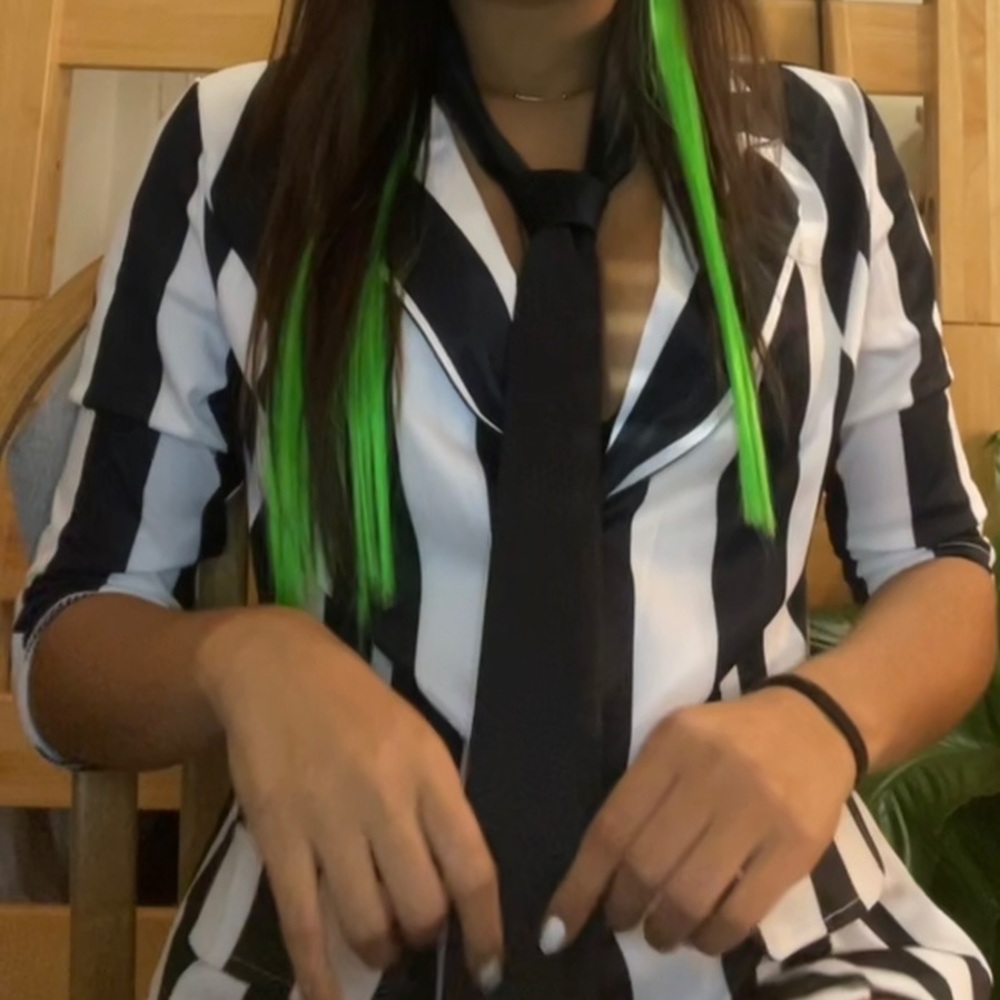 Womens Beetle Juice Halloween Costume